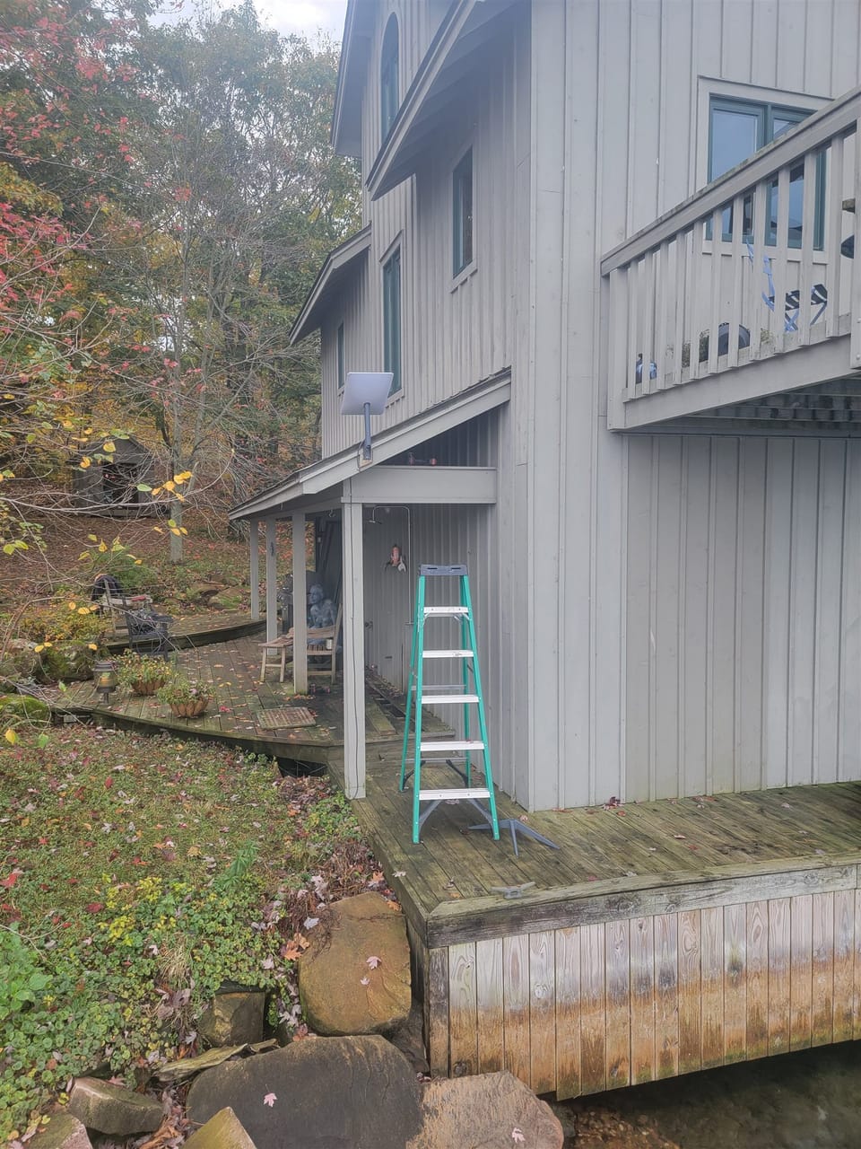Starlink installation at a seasonal river property.
